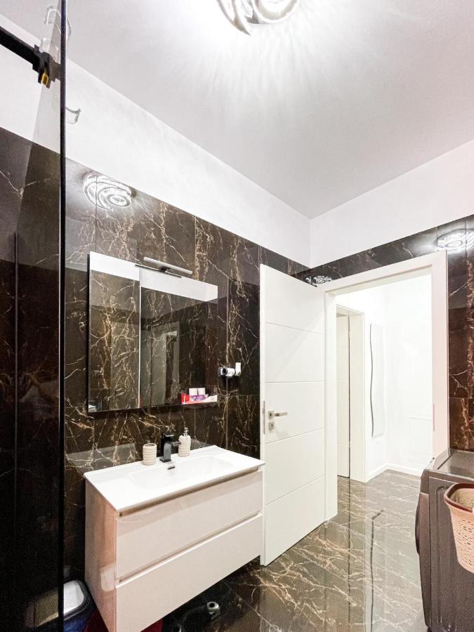 Residence Future Delux IV Giroc Bagian luar foto