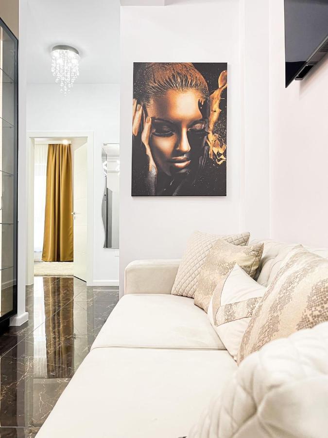 Residence Future Delux IV Giroc Bagian luar foto